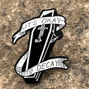 Halloween Casket Funny Goth Gothic‎ brooch lapel pin backpack pin